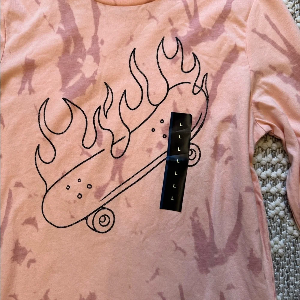 Target Art Class - NWT Kids graphic tee - Picture 3 of 5